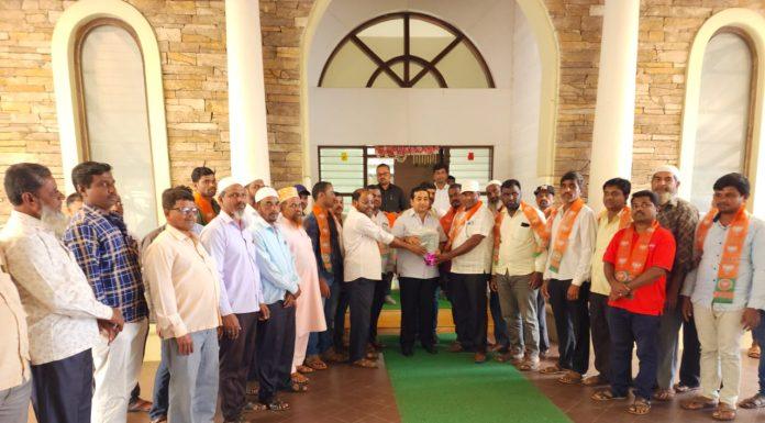 कोळपे रजानगर येथील शिवसेना व काँग्रेस कार्यकर्त्यांचा भाजपामध्ये प्रवेश…!