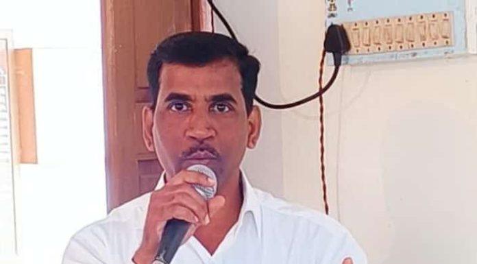 कासारकोळवण येथील शिक्षक प्रकाश तोरस्कर यांचे अपघाती निधन