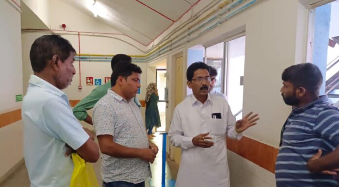 विजेचा धक्का लागून गंभीर जखमी झालेल्या कुडाळ येथील वीज कर्मचाऱ्यांवर बांबोळी येथे अतिदक्षता विभागात उपचार सुरू