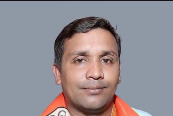 नगरसेवक रोहन खेडेकर अपात्र, जिल्हाधिकाऱ्यांचा अंतिम निर्णय