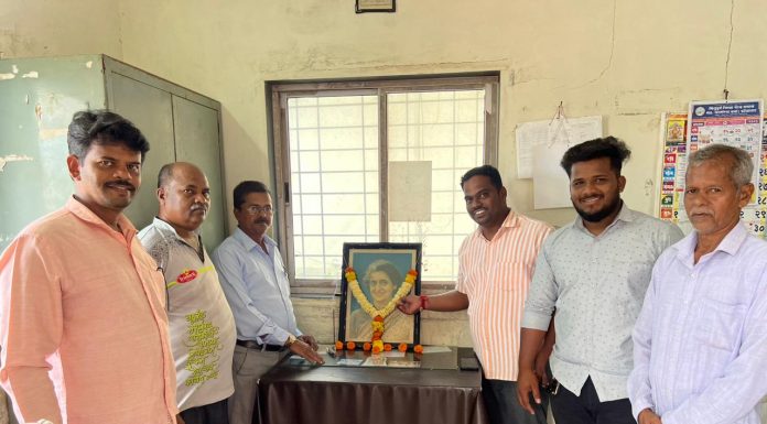देवगड काँग्रेस तर्फे माजी पंतप्रधान इंदिरा गांधी जयंती साजरी
