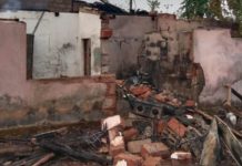 शिवमध्ये चाळीला आग, ५० लाखांचे नुकसान