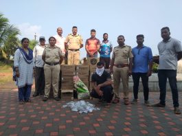 पोयरे येथे घरात छापा टाकून २ लाख ६८ हजार रूपयाची दारू जप्त