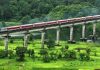 कोकण मार्गावर ५ रेल्वेगाड्या धावल्या ‘लेट’