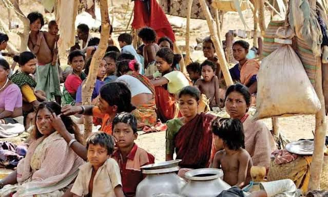 भारतातील २७ कोटी नागरिक गरिबीतून बाहेर