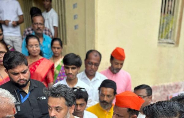 पंडोल आर्ट गॅलरी म. फि. हुसेनच्या चित्रांचे प्रदर्शन भरवत असेल तर त्याला विरोध करणारच- आ. निलेश राणे