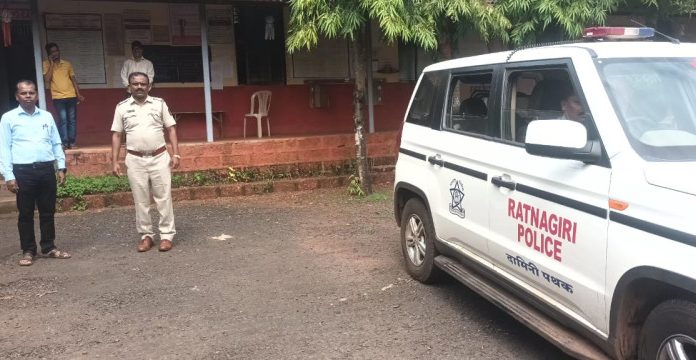 तळवली हायस्कूलमध्ये चोरी