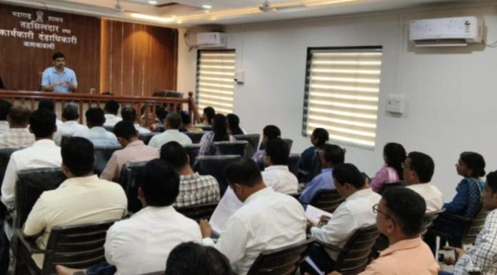 कणकवली तालुक्यातील दरड व पूर प्रवण क्षेत्रातील नागरिकांना आवश्यकतेनुसार स्थलांतरित करा