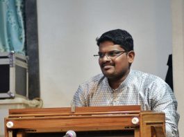 चिपळूणच्या हर्षल काटदरे यांना नटश्रेष्ठ बालगंधर्व संस्थेचा पुरस्कार