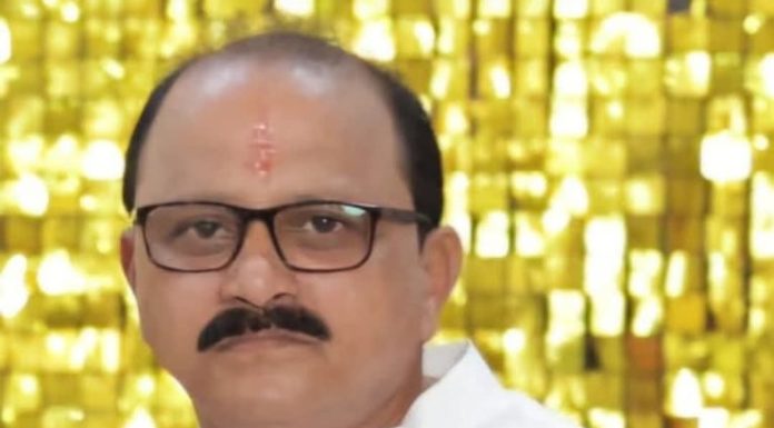 अपघातात शिवसेनेचे ज्येष्ठ नेते मोहन आंब्रे यांचे दुर्दैवी निधन