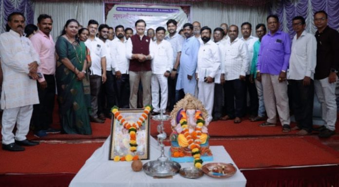 सुशिक्षित आणि तरुण समाज बांधवांनी लोकांपर्यंत पोहोचून त्यांना भोजलिंग काका सुतार समाज योजनेचा लाभ मिळवून द्या- विद्यानंद मानकर