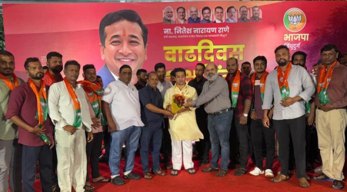 देवगड पुरळ येथील उबाठा सेनेच्या कार्यकर्त्यांचा भाजपात प्रवेश