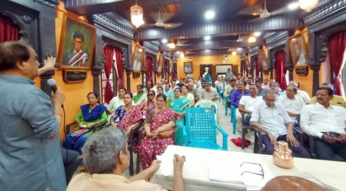 वाचनालय हे पद, पैसा, प्रसिद्धीसाठी नाही- प्रकाश देशपांडे