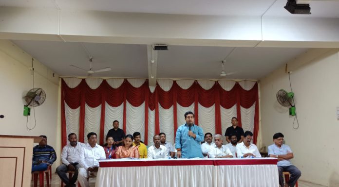 आंबा बागायतदारांच्या विमा नुकसानभरपाई प्रश्नावर लवकरच बैठक — पालकमंत्री नितेश राणे यांचे आश्वासन