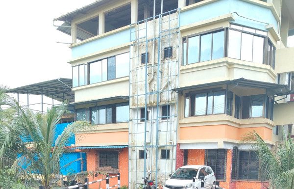 जानवळे ओझरवाडी येथिल नवीन साकवाचा उपयोग सर्वसामान्य जनतेला होणार का?