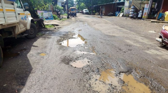 गोवळकोट रोड रस्त्यावरील खड्डे काँक्रीटने भरण्यात येतील