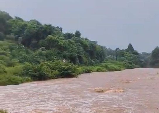 खेड BREAKING : नारंगी नदीला पूर, सुसेरी व आष्टी मार्ग ठप्प