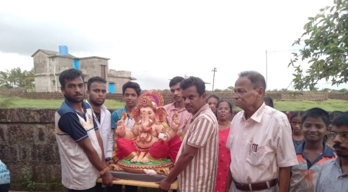 गणरायाचे आज आगमन कोकणात सर्वत्र चैतन्यदायी वातावरण