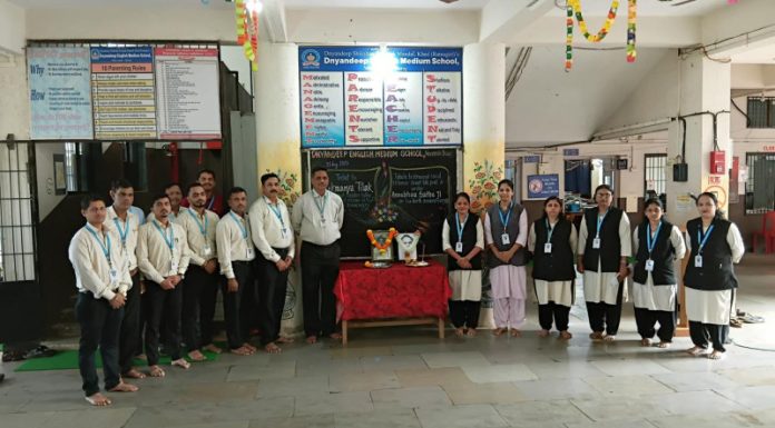 ज्ञानदीप स्कूल मोरवंडे- बोरज मध्ये लोकमान्य टिळक पुण्यतिथी व लोकशाहीर अण्णाभाऊ साठे जयंती संपन्न*