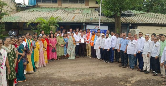 स्मार्ट वीज मीटर व वीज पुरवठा अनियमितप्रकरणी महाविकास आघाडीची महावितरणवर धडक