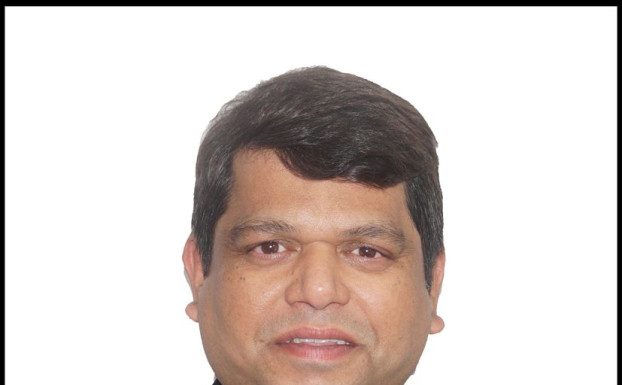 रत्नागिरीचे सुपुत्र ॲड. राकेश भाटकर यांना कोल्हापूर सर्किट बेंचच्या पहिल्या युक्तिवादाचा मान!