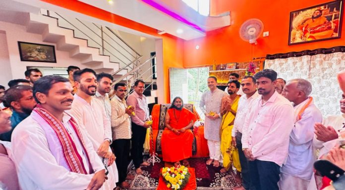 सिंधुदुर्ग जिल्हा बँकेचे कार्य गौरवास्पद!!” – पदमश्री प. पू.ब्रम्हेशानंद स्वामी