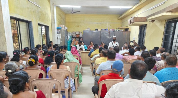 साटेली भेडशीत ग्रामपंचायत मध्ये ठिय्या आंदोलन सुरूच