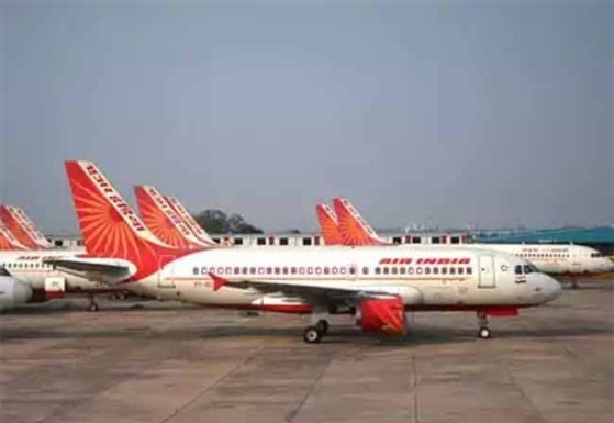…म्हणून एअर इंडियाच्या १६१ प्रवासी असलेल्या विमानाचे तातडीने लँडिंग