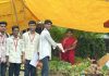भाजी विक्रेत्या महिलांना दिली शासकीय योजनांची माहिती