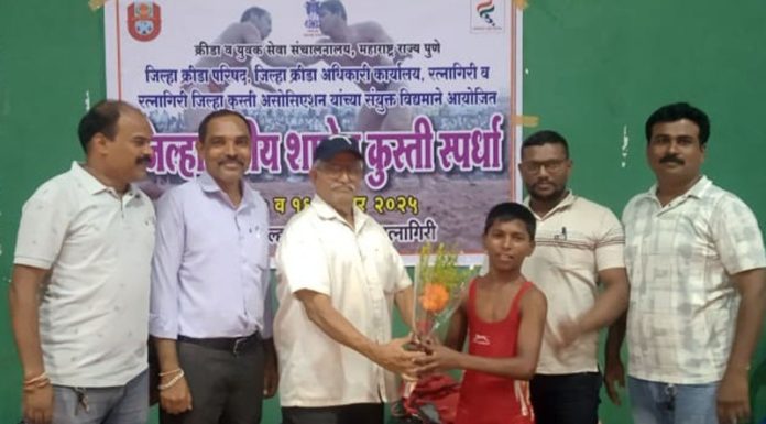 जिल्हास्तरीय शालेय कुस्ती स्पर्धेत पोफळी होडेवाडी शाळेच्या शुभम ढेबेचे सुयश