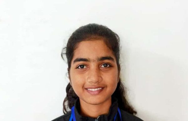 श्रावणी शेलार हिची महिला योगासन स्पर्धेत रौप्य पदकाची’ कमाई