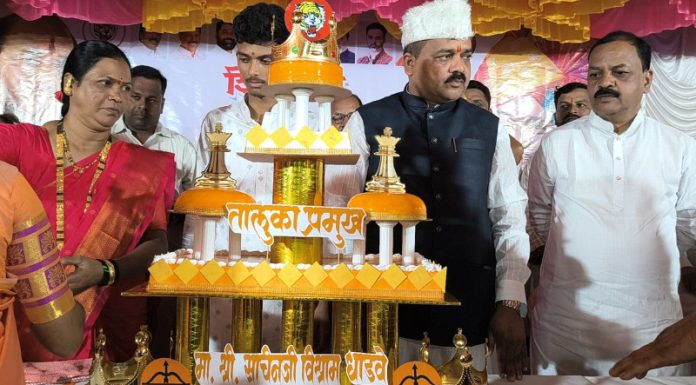 शिवसेना तालुकाप्रमुख सचिन धाडवे यांचा वाढदिवस मोठ्या उत्साहात साजरा