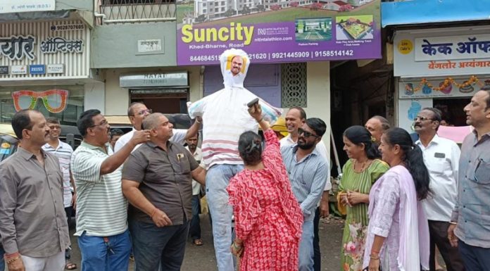अनिल परब यांच्या वक्तव्याचा शिवसैनिकांकडून निषेध
