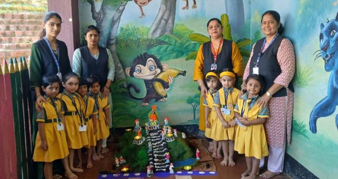 रोटरी स्कूल खेडमध्ये दिवाळी सण उत्साहपूर्ण वातावरणात साजरा.