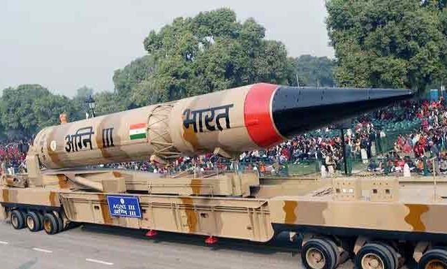 भारताच्या आकाश क्षेपणास्त्राला जगभरातून मागणी