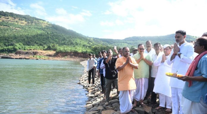 शिवतर कोडबा धरण विक्रमी वेळेत पूर्ण; जलपूजन गृह राज्य मंत्री योगेश कदम यांच्या हस्ते संपन्न