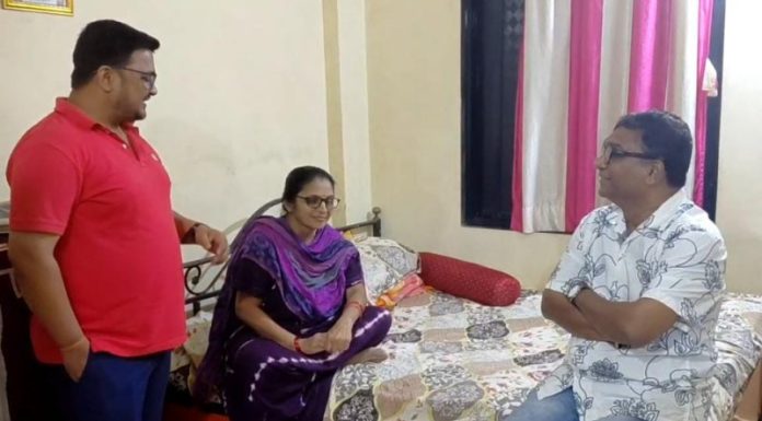 भाऊ कदम यांचा संवेदनशीलपणा; मित्राच्या आईची घेतली भेट