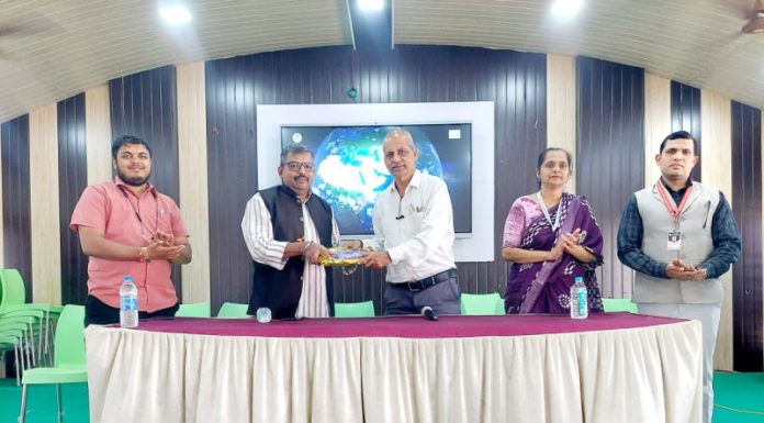 रोटरी स्कूलमध्ये ‘आपल्या संविधानाची पंच्याहत्तरी’ कार्यक्रम उत्साहात संपन्न