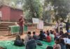 प्लास्टिकचा वापर टाळण्यासाठी विद्यार्थ्यांनी जनजागृती करावी