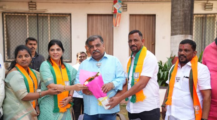 खेड नगरपरिषद निवडणूक 2025: भाजप नगरसेवकांची प्रदेशाध्यक्ष रवींद्र चव्हाण यांच्याशी भेट