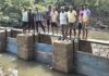 मार्गाचीतड येथे श्रमदानाने बांधला बंधारा