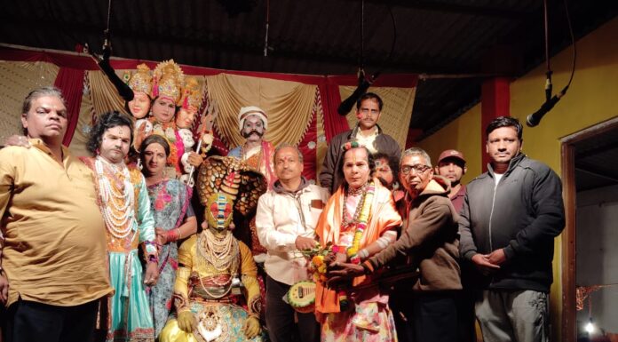 दोडामार्गाचे नाव उज्ज्वल करणाऱ्या ‘सिद्धिविनायक दशावतार नाट्य मंडळा’चा हेवाळे येथे गौरव
