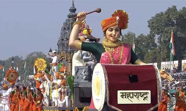 कर्तव्यपथावर ‘गणपती बाप्पा मोरया’चा गजर, प्रजासत्ताक दिनी दिसले देशाचे सामर्थ्य