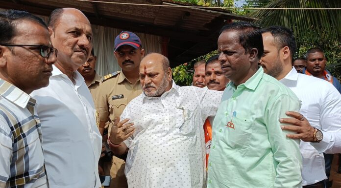 सत्तेपेक्षा नातं मोठं… पंधरागाव धामणंदमध्ये रामदास भाईंची जुन्या सहकार्यांशी भावनिक भेट