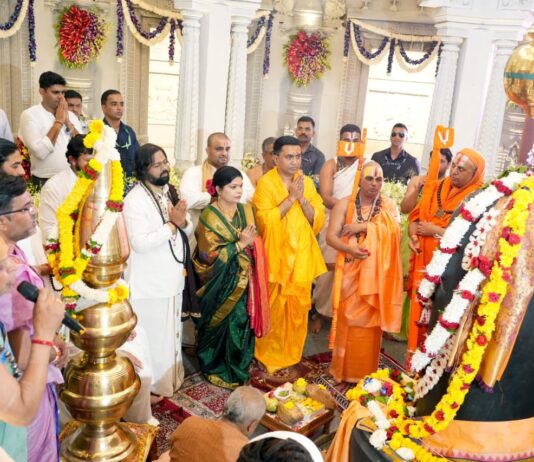 गोवेश्वर महाशिव मंदिरात प्राणप्रतिष्ठा व कलशारोहण
