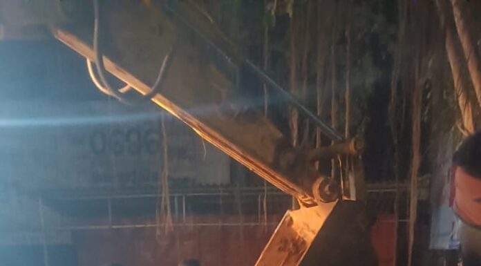 खेड एस.टी. स्टॅण्ड परिसरातील गटार तुंबण्याचा प्रश्न अखेर मार्गी