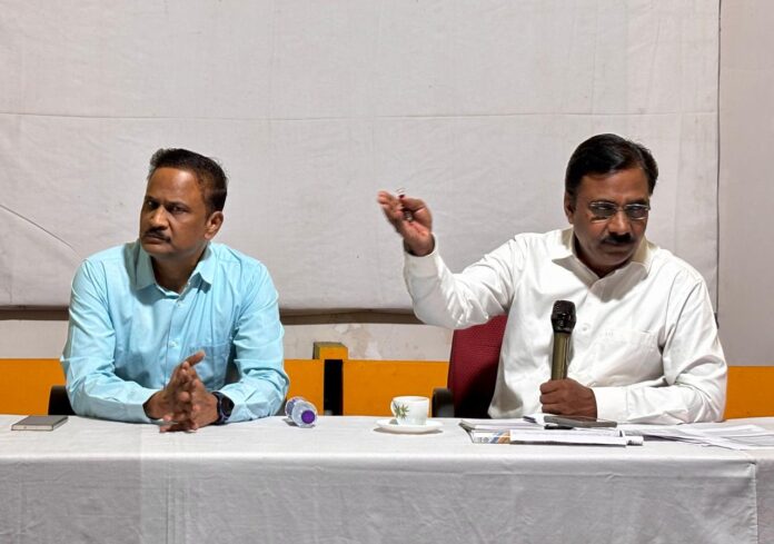 शून्य थकबाकीचे उद्दिष्ट ठेवून वीज बिल वसूल करा - दत्तात्रय पडळकर