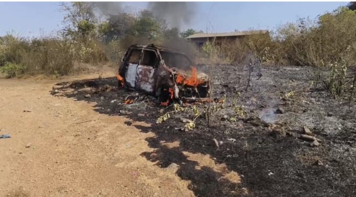 भोस्ते घाटात धावत्या वॅगनारला भीषण आग