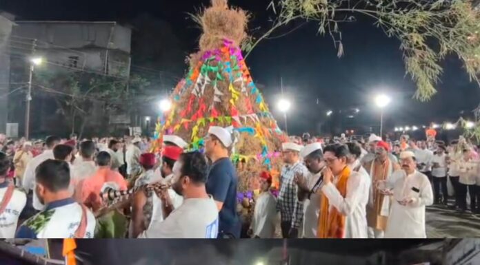 ईडा-पीडा टळावी म्हणून खेडमध्ये पारंपरिक ‘मढ’ प्रेतयात्रा; शंभर वर्षांची परंपरा आजही जोपासली