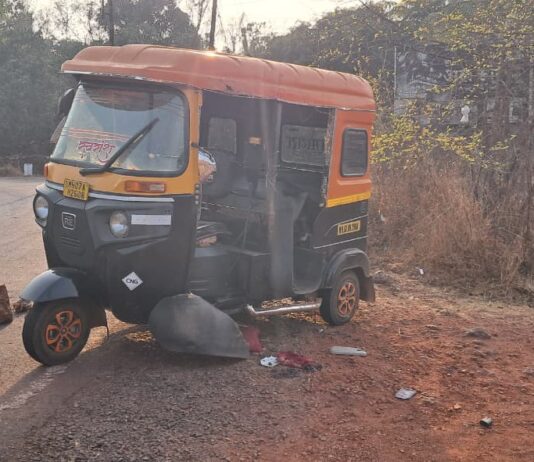 देवगड येथे अपघात चार जण जखमी